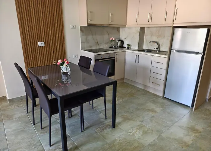 Blue Eyes סרנדה